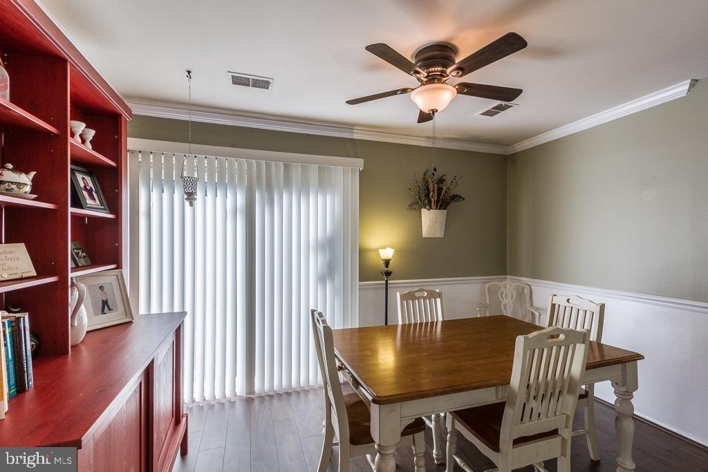 12709 Kingsbury Court - Photo 2