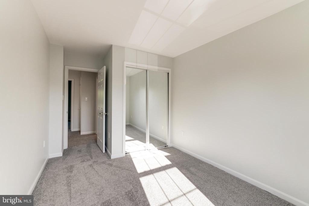 1883 Inglebrook Drive - Photo 36