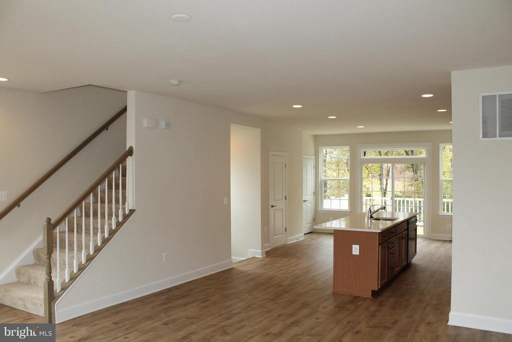 10665 Hinton Way - Photo 5