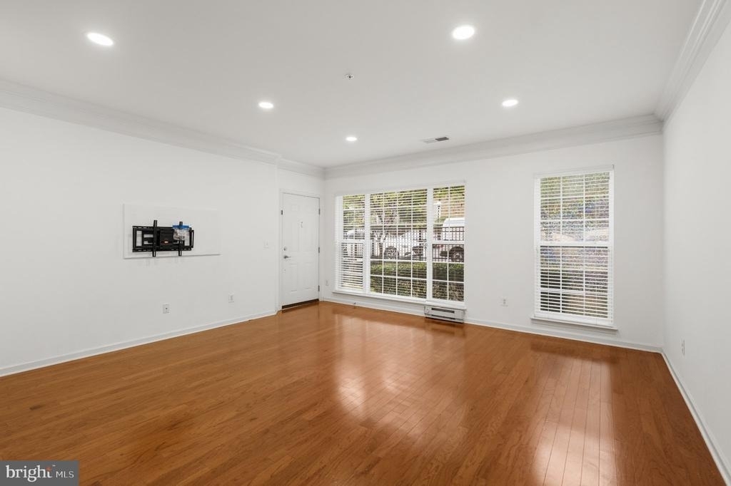 15259 Leicestershire Street - Photo 5
