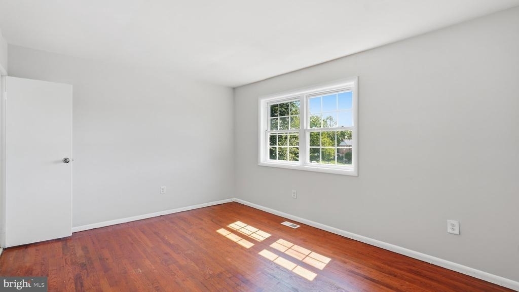 1338 Redbud Court - Photo 18