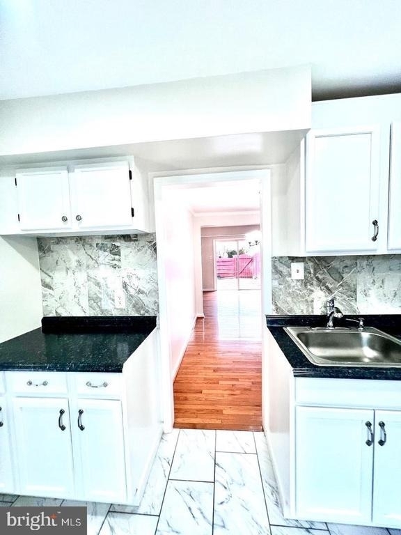 1338 Redbud Court - Photo 6
