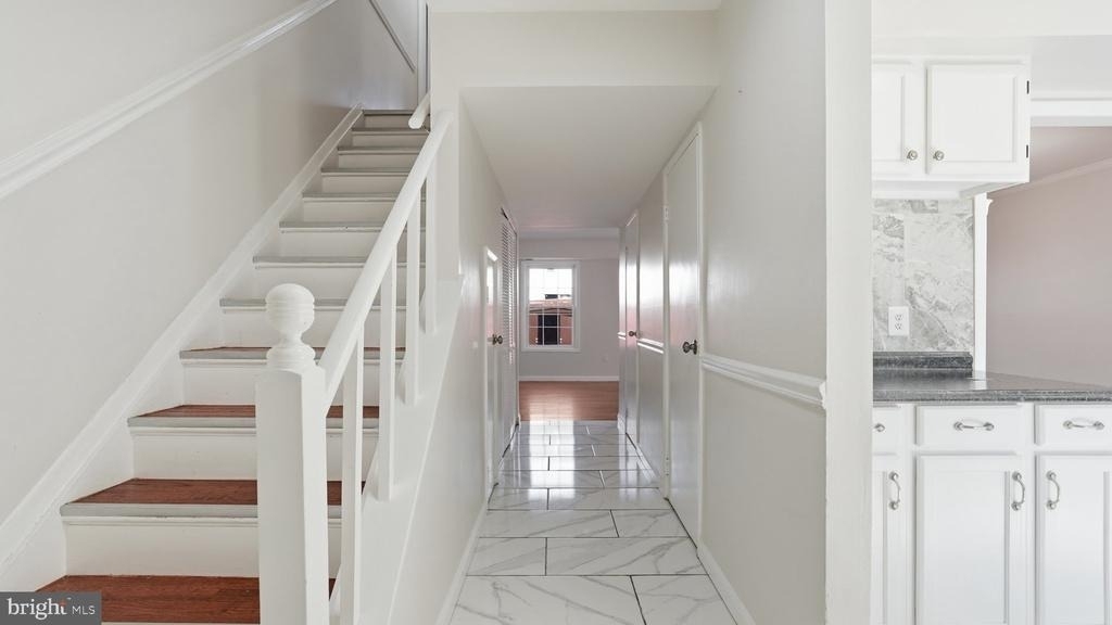 1338 Redbud Court - Photo 3