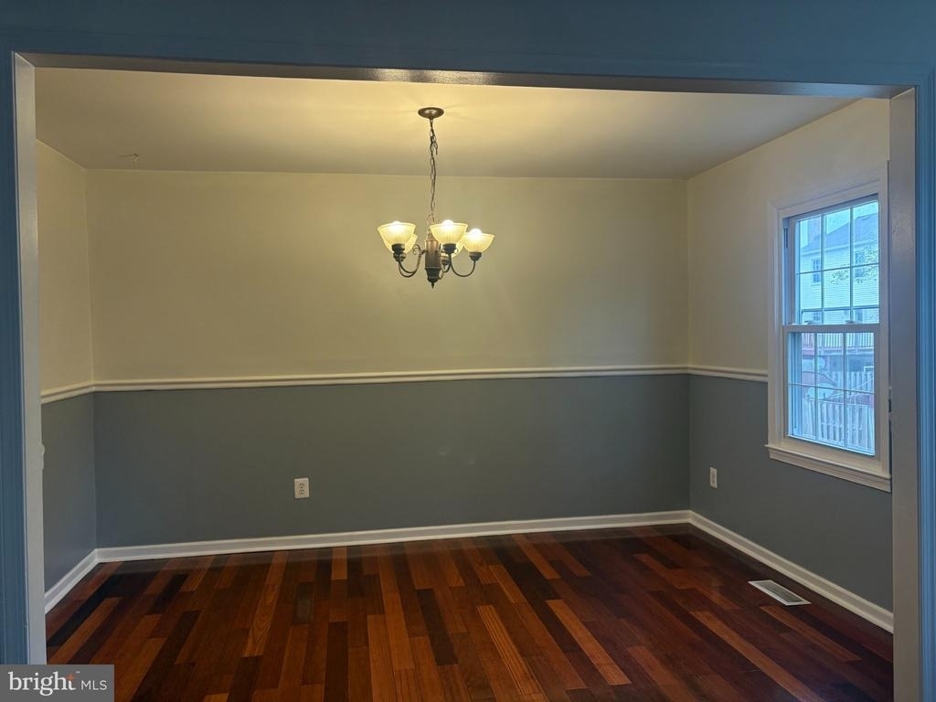 9524 Covington Place - Photo 9