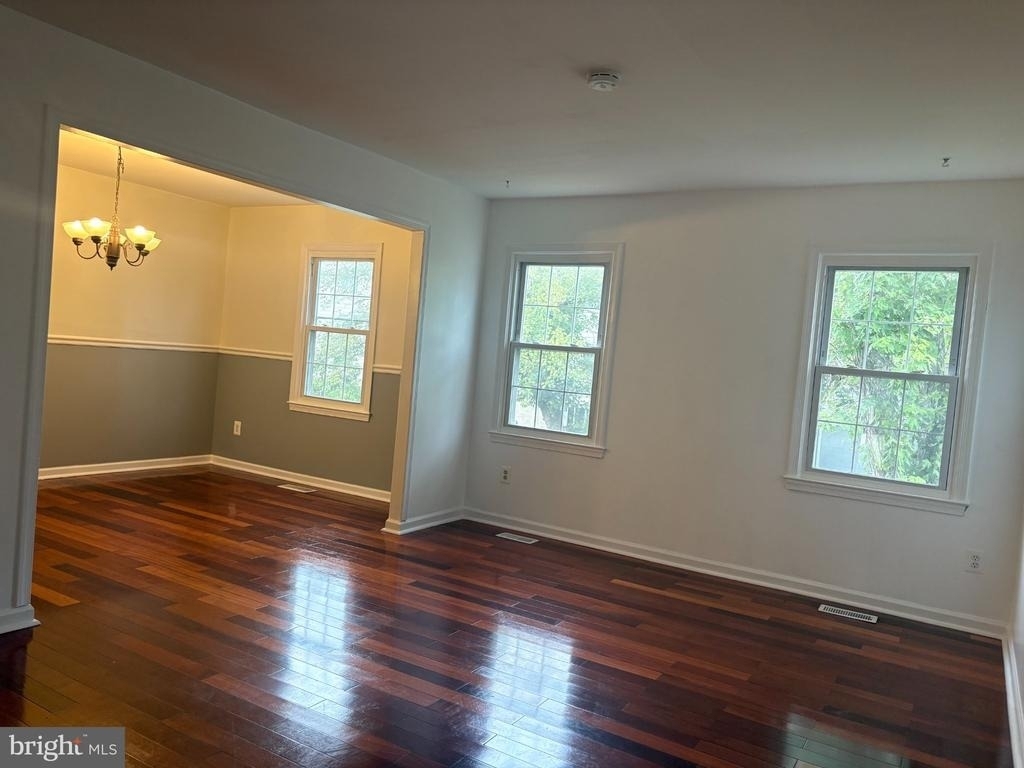9524 Covington Place - Photo 7