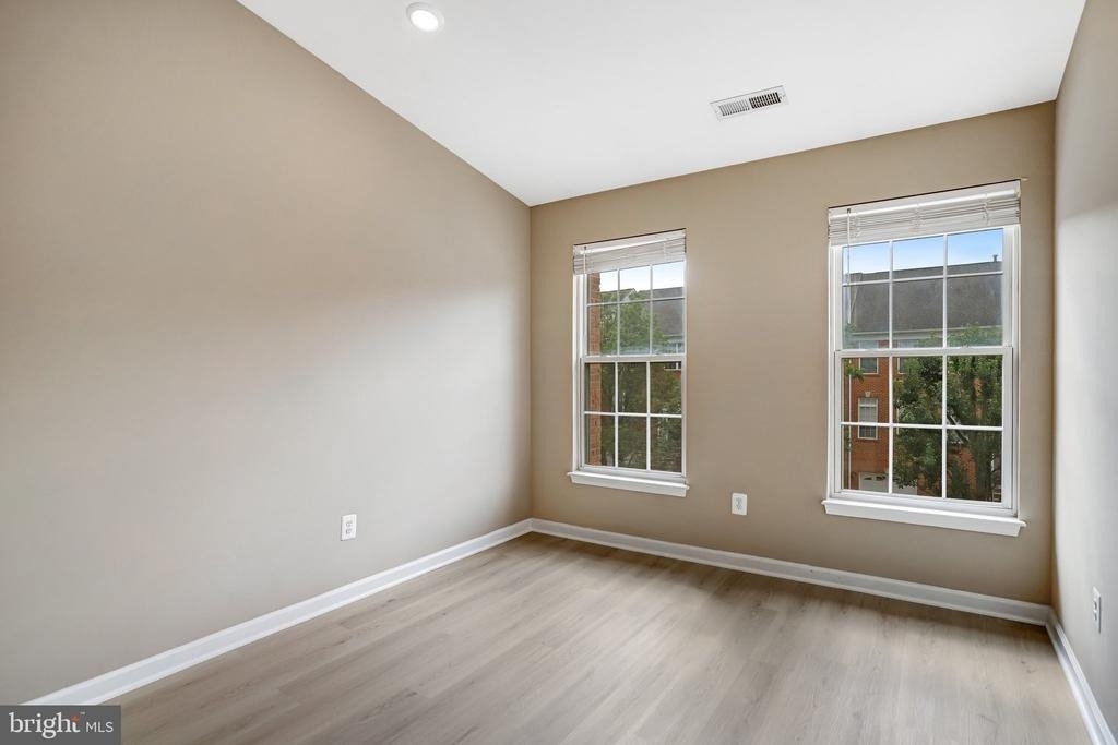 21365 Hansberry Terrace - Photo 28