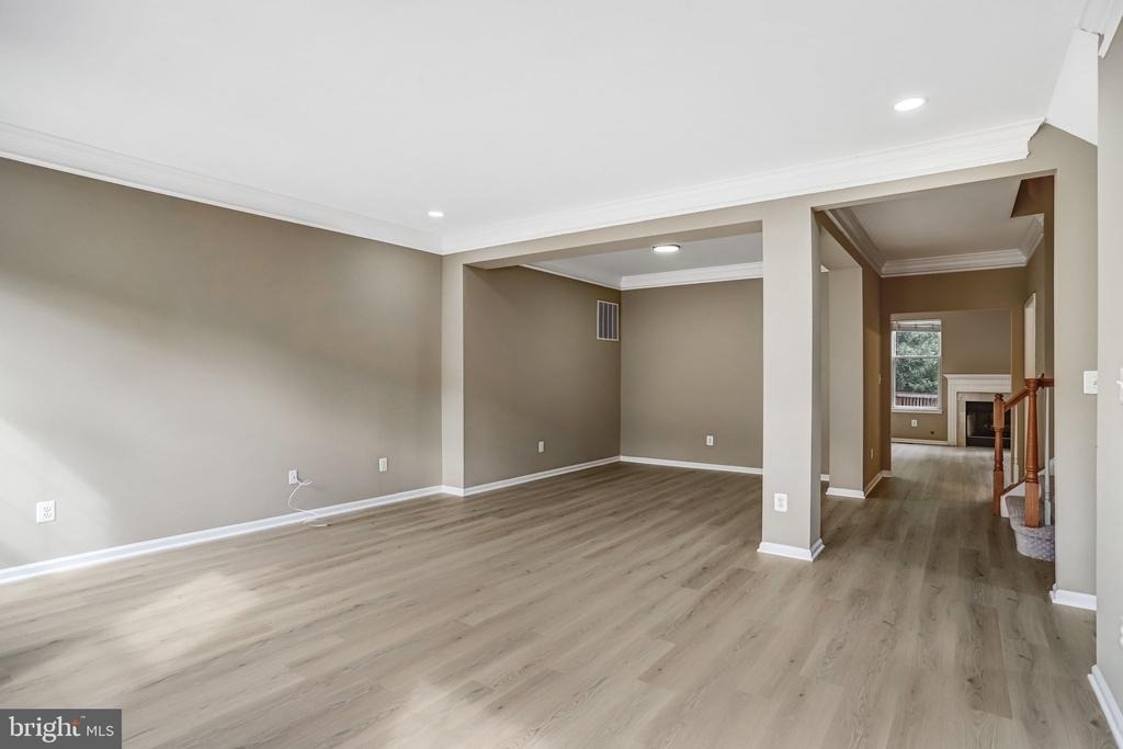 21365 Hansberry Terrace - Photo 8