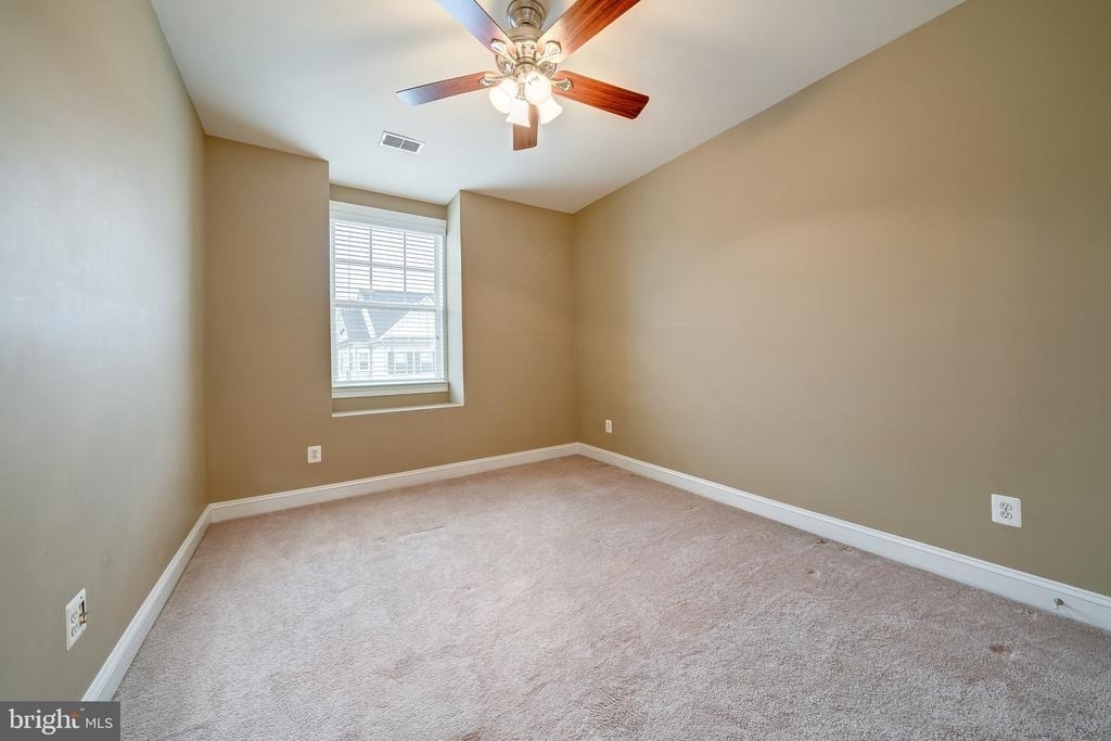 42988 Mill Race Terrace - Photo 26