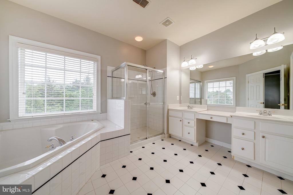 42988 Mill Race Terrace - Photo 24