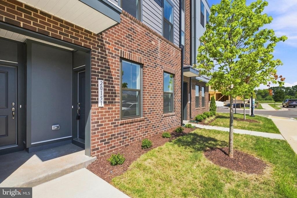 20151 Northpark Drive - Photo 2