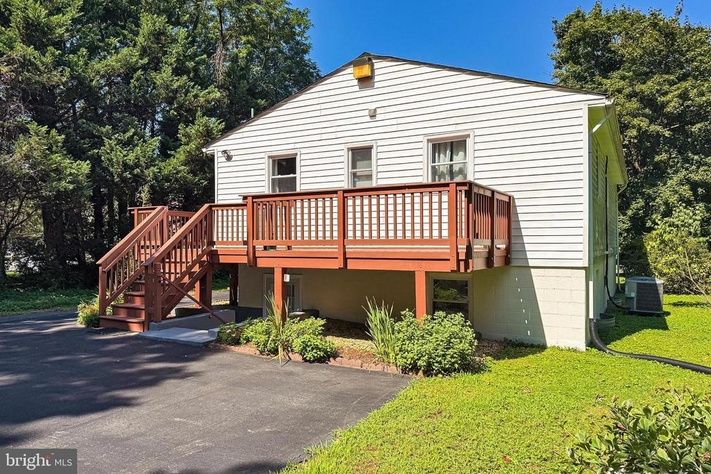 2843 Annandale Road - Photo 3