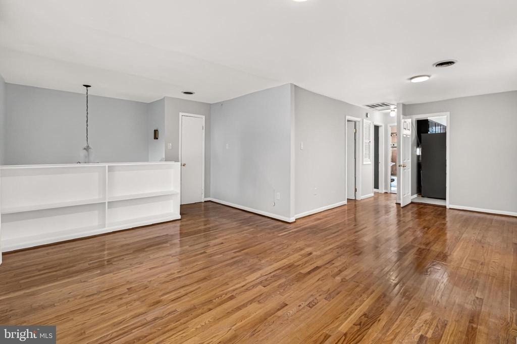 2843 Annandale Road - Photo 6