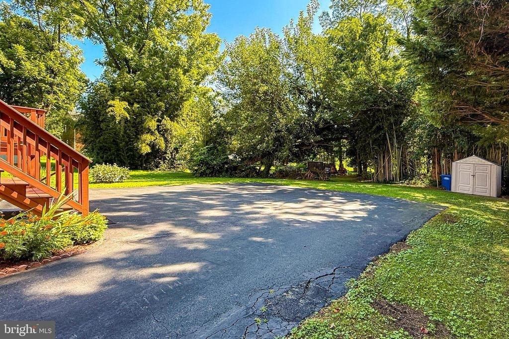 2843 Annandale Road - Photo 28