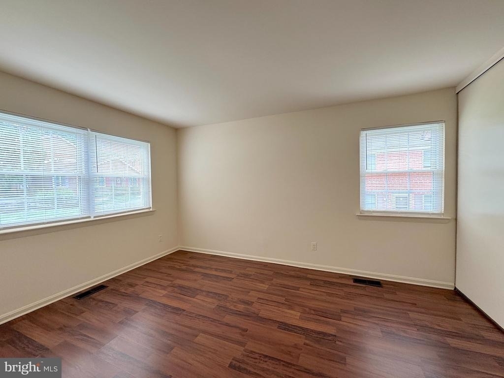 9642 Hagel Cir - Photo 11