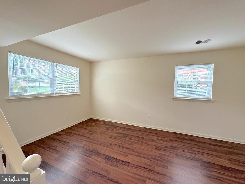 9642 Hagel Cir - Photo 3