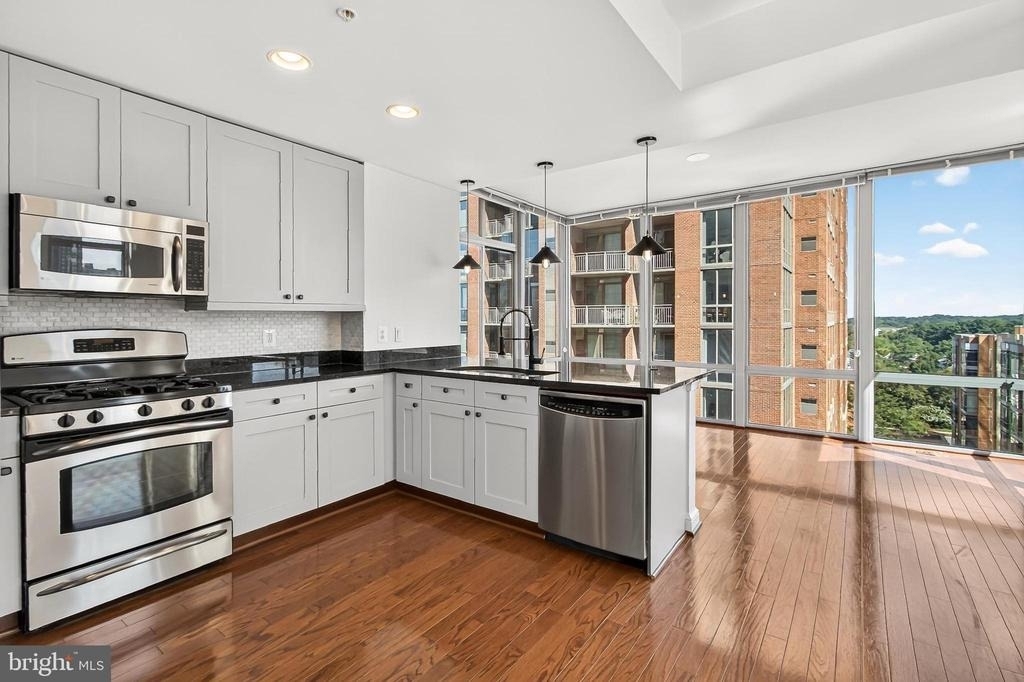 11990 Market Street - Photo 8