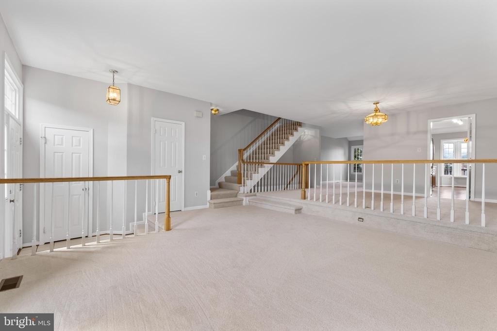 5142 Woodford Drive - Photo 11