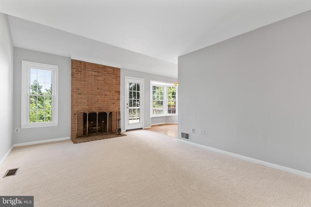 5142 Woodford Drive - Photo 16