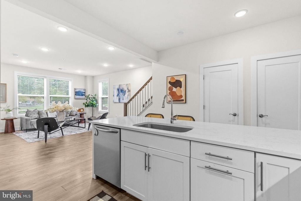 238 Van Buren Street - Photo 10