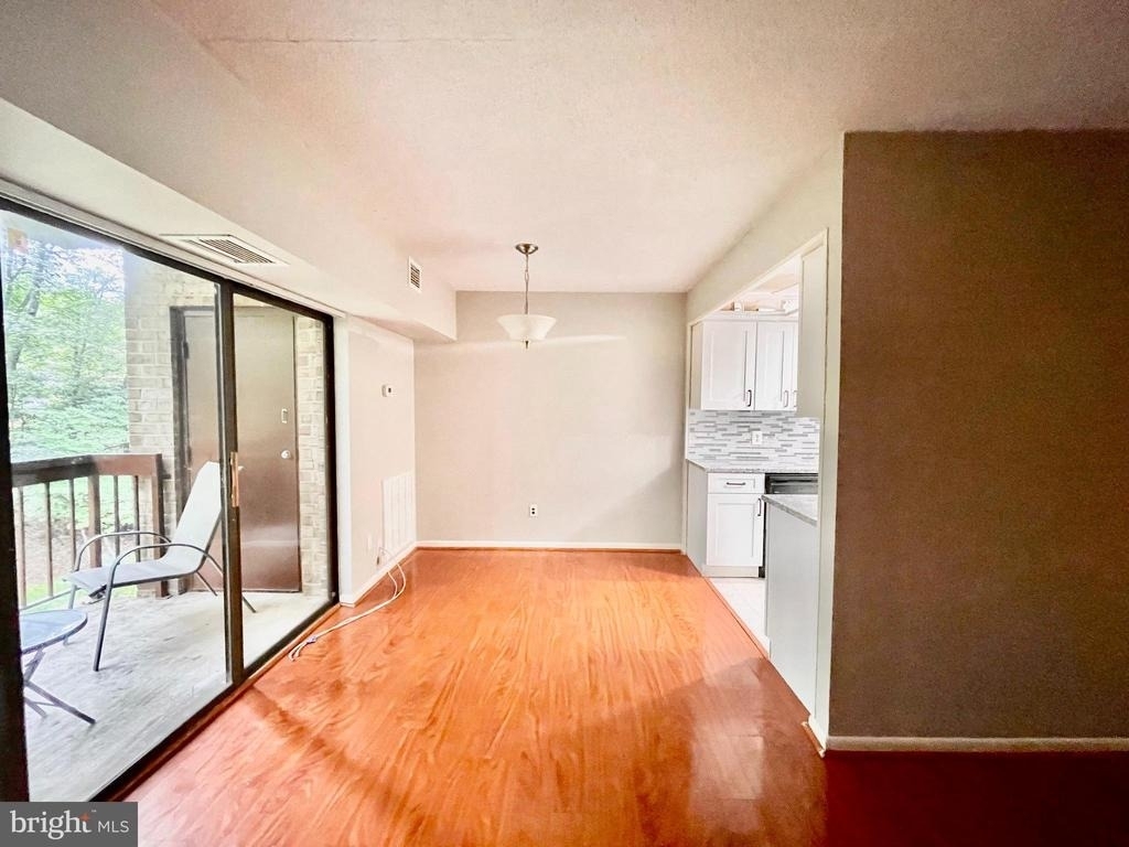 11623 Stoneview Square - Photo 7