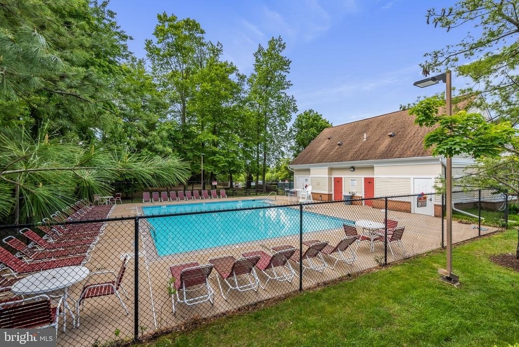 8202 Catbird Circle - Photo 19