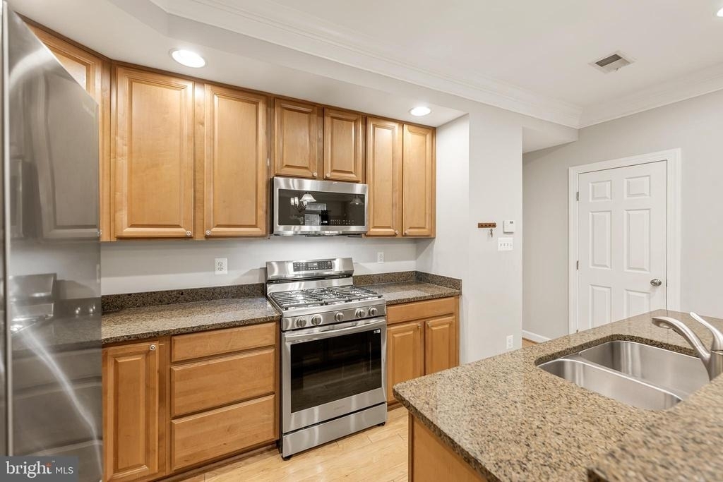 5718 Callcott Way - Photo 2