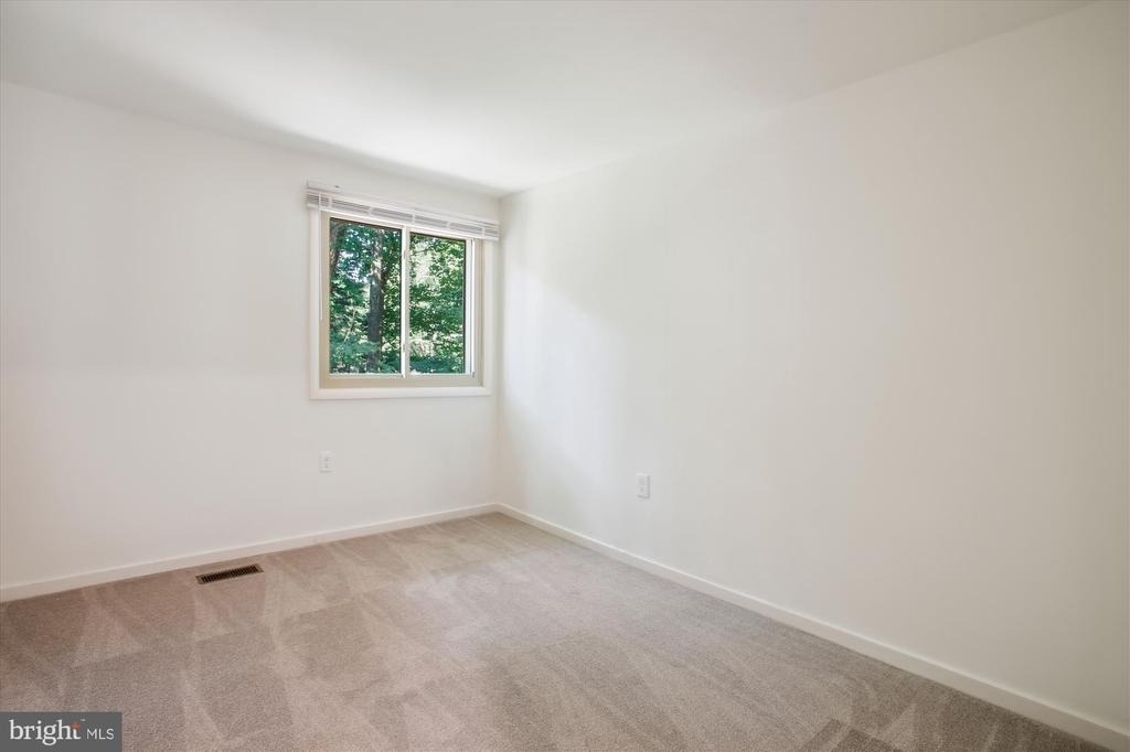 11571 Shadbush Court - Photo 14