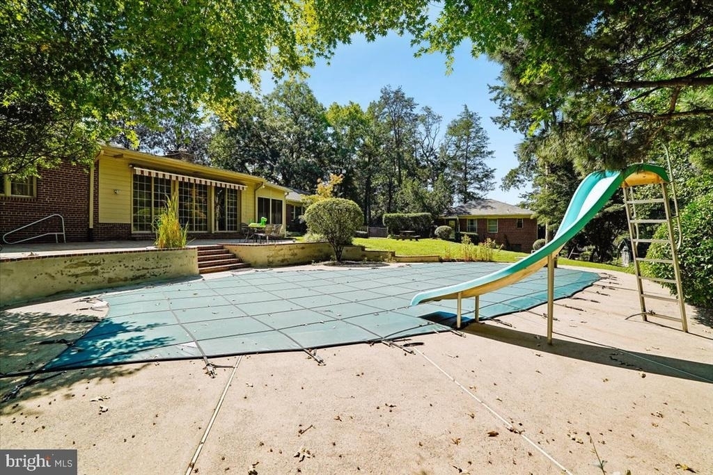 8106 W Boulevard Drive - Photo 28