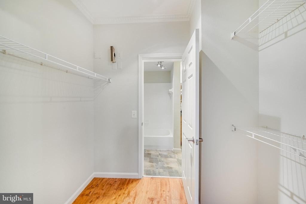 1550 Spring Gate Drive - Photo 7