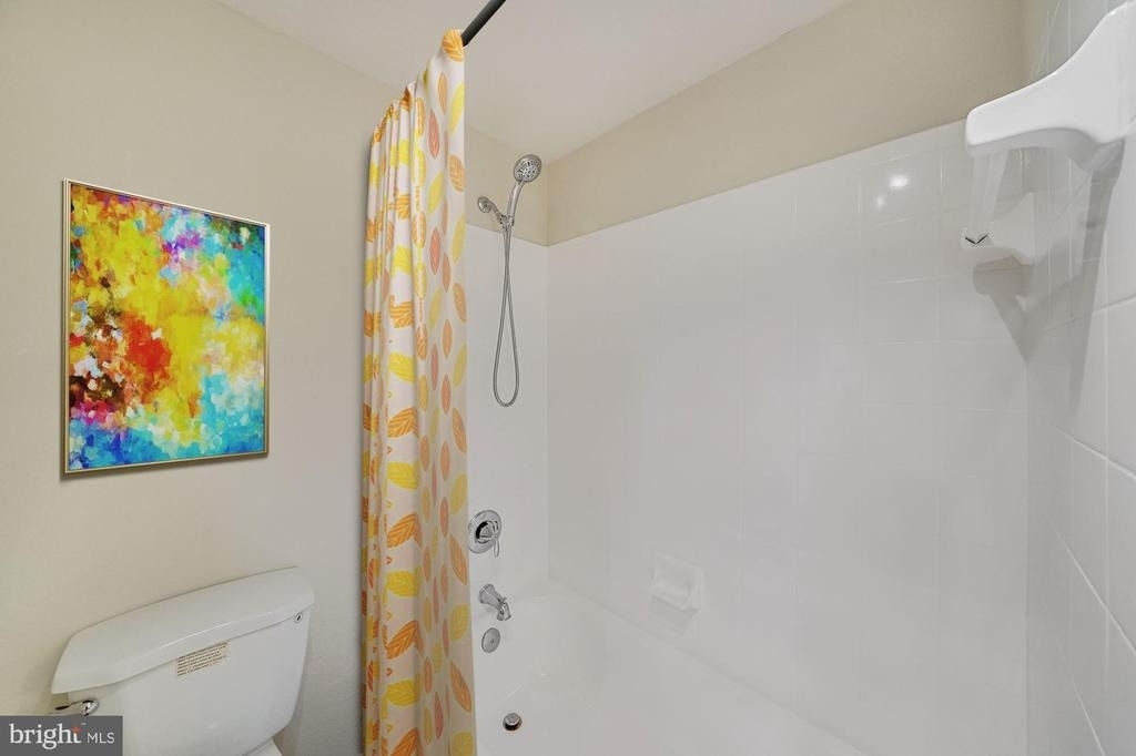 1550 Spring Gate Drive - Photo 9