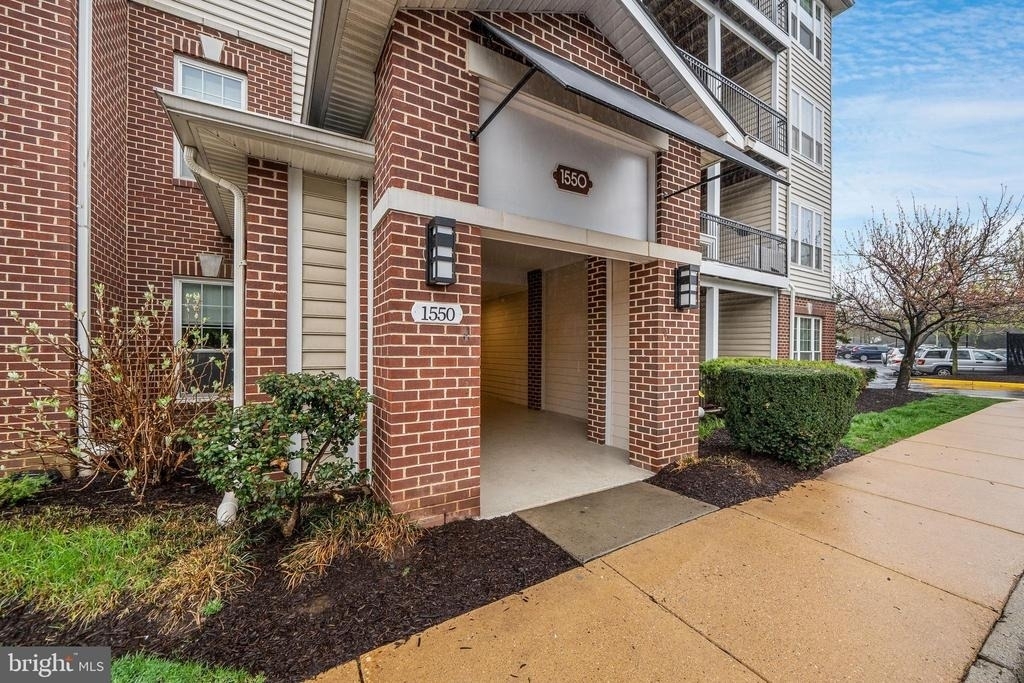 1550 Spring Gate Drive - Photo 13