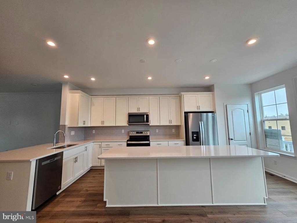 3144 Eton Pl - Photo 4