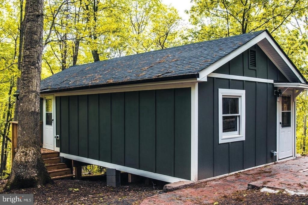 220 Retreat Lane - Photo 22