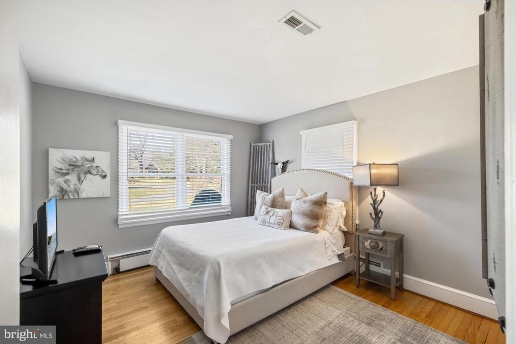 1539 Easton Lane - Photo 8