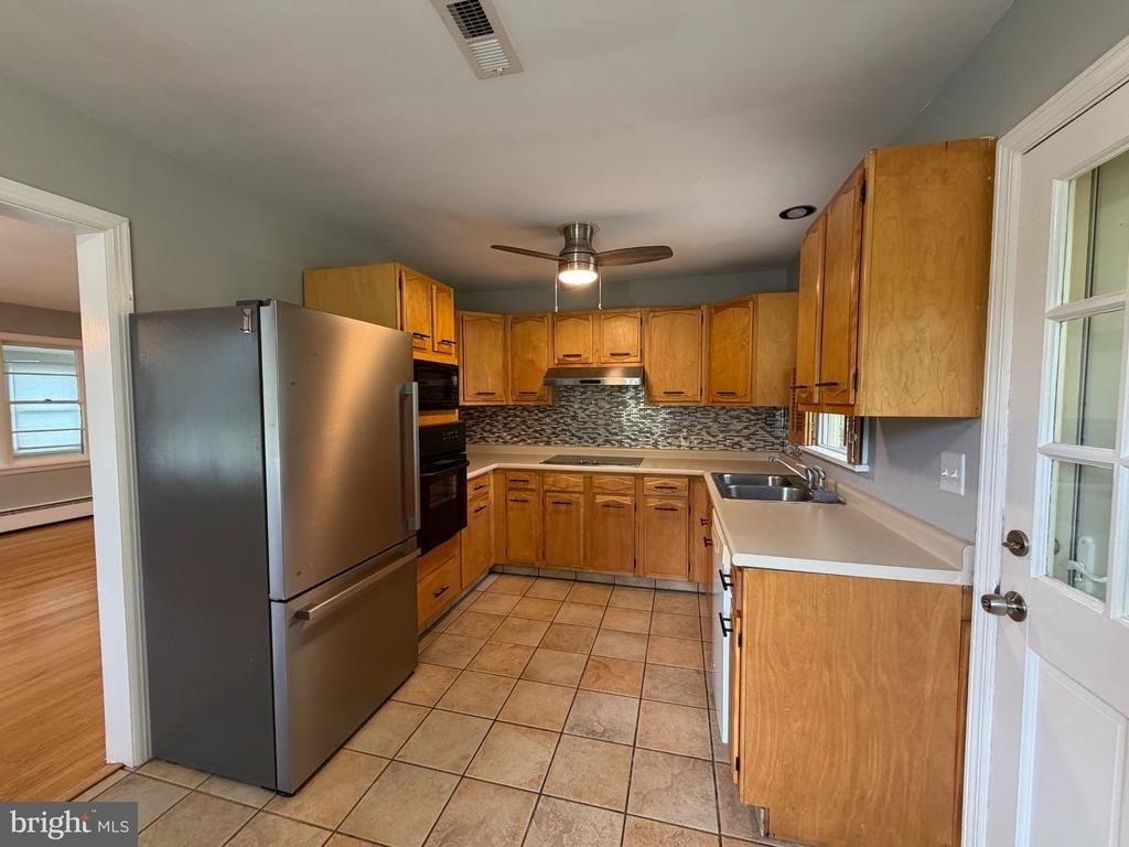 1539 Easton Lane - Photo 16
