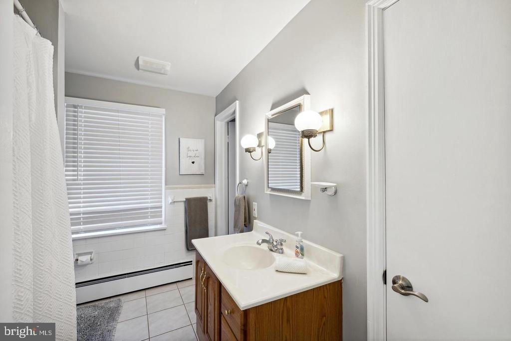1539 Easton Lane - Photo 11