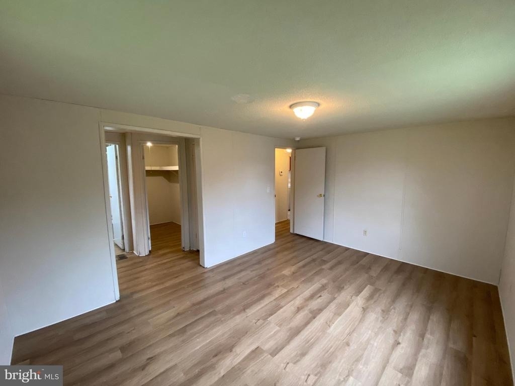 900 White Street - Photo 15