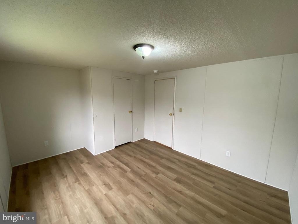 900 White Street - Photo 9