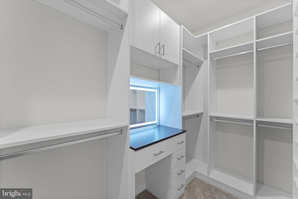 2047 - A Armstrong Terrace - Photo 23
