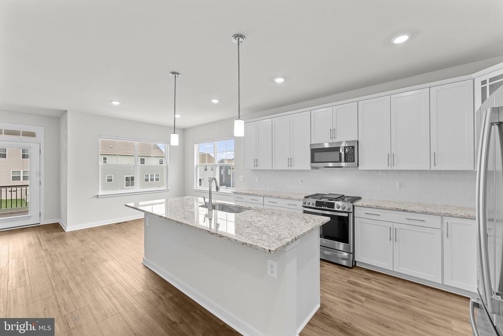 2047 - A Armstrong Terrace - Photo 10