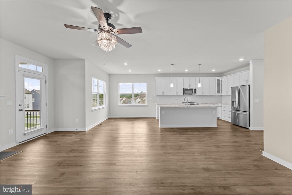 2047 - A Armstrong Terrace - Photo 18