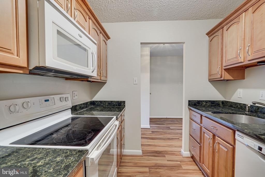 200 N Pickett Street - Photo 7