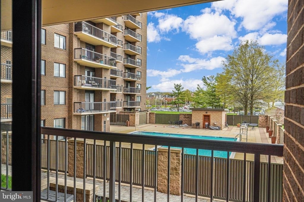 200 N Pickett Street - Photo 23