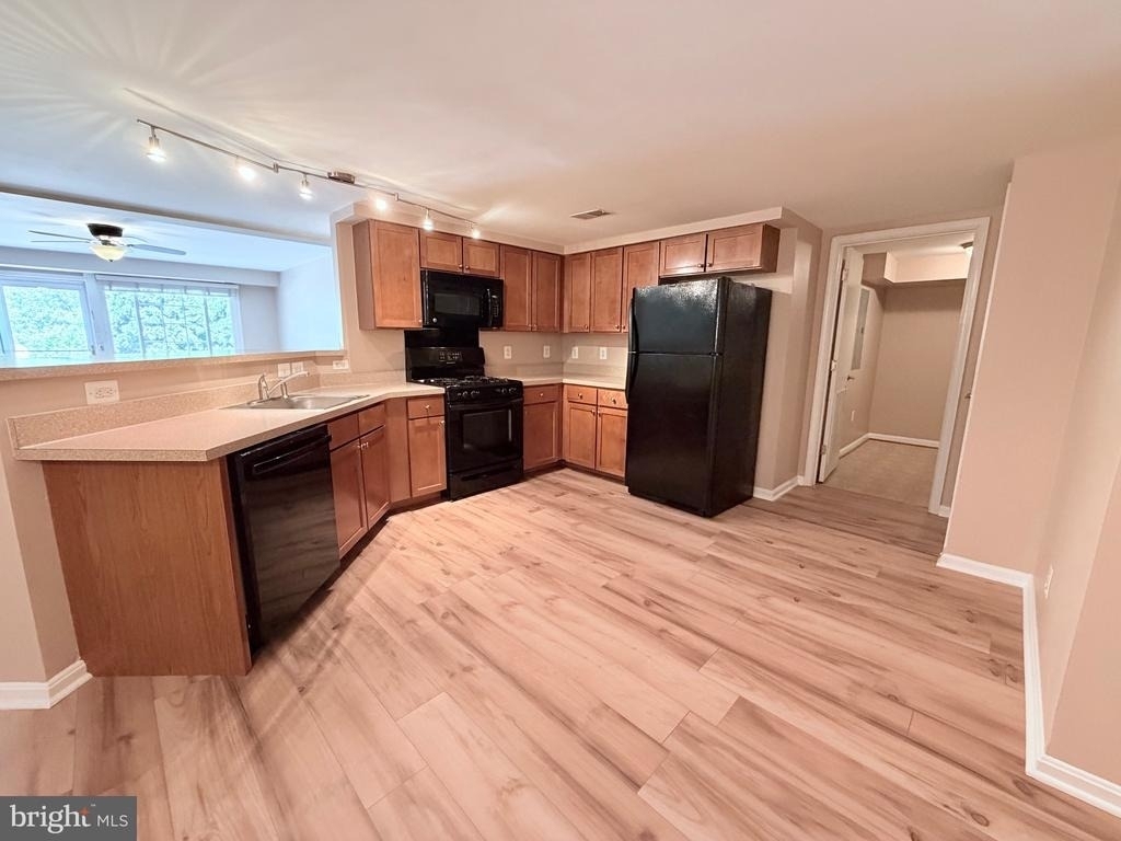 1425 N Van Dorn Street - Photo 5