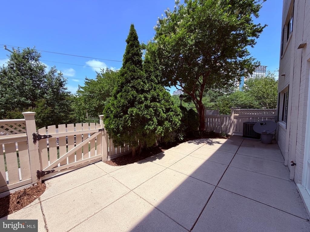 1425 N Van Dorn Street - Photo 31