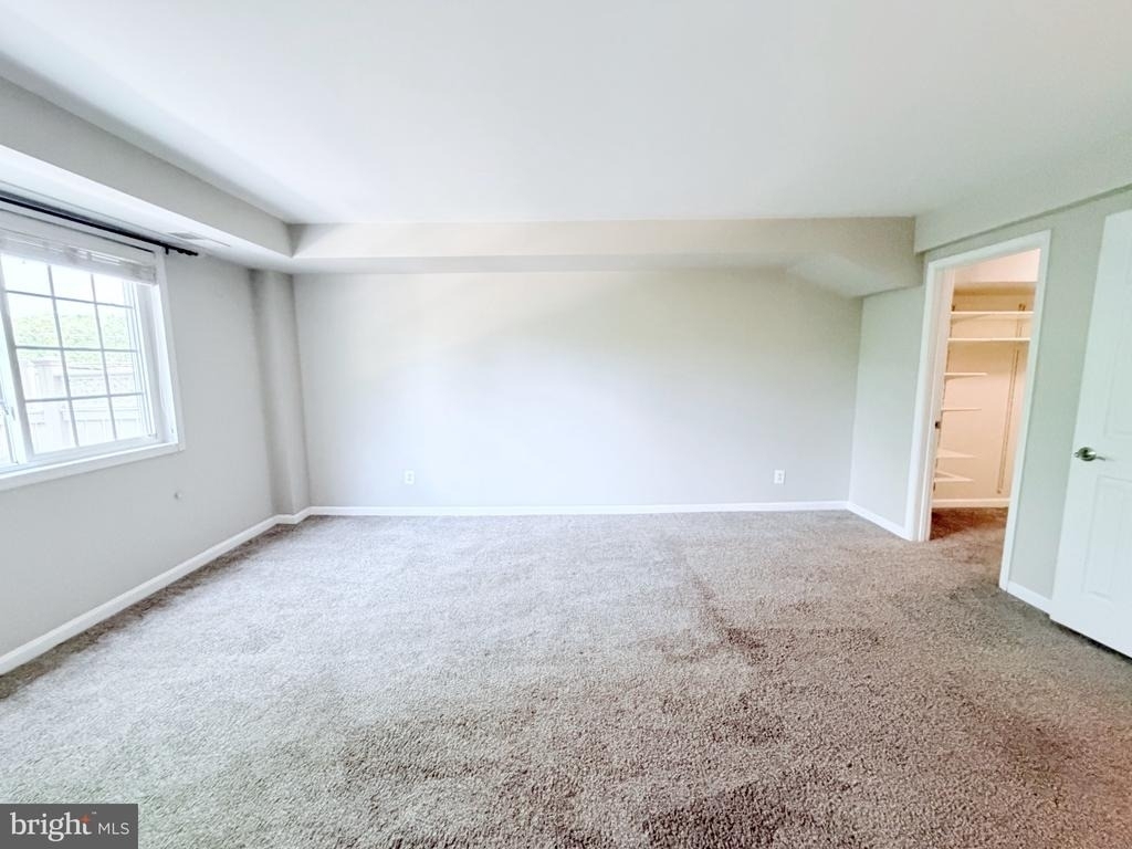 1425 N Van Dorn Street - Photo 18