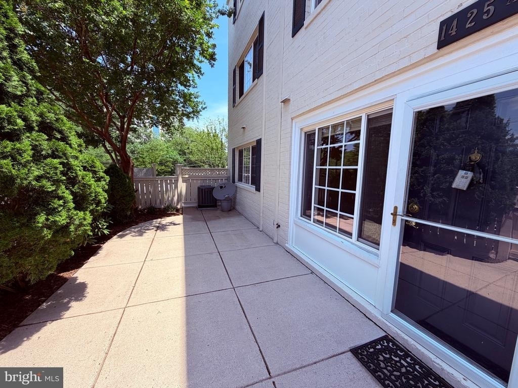 1425 N Van Dorn Street - Photo 33