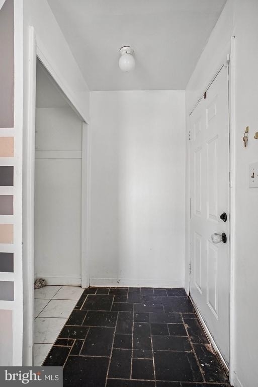 1227 Queen Street - Photo 13