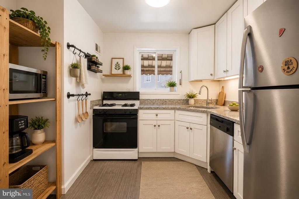 1227 Queen Street - Photo 3