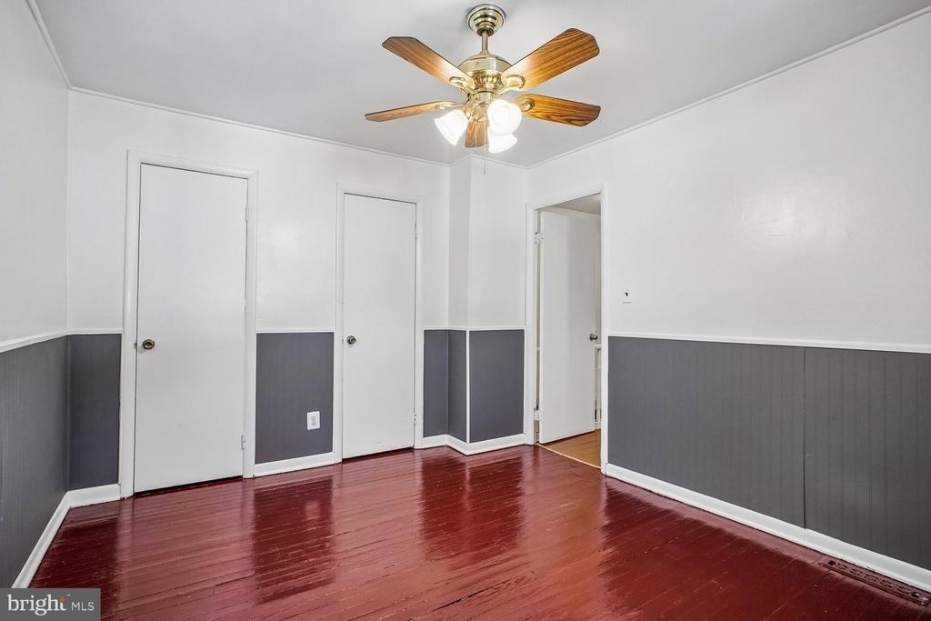 1227 Queen Street - Photo 32